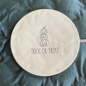 Rae Dunn TRICK OR TREAT lazy susan